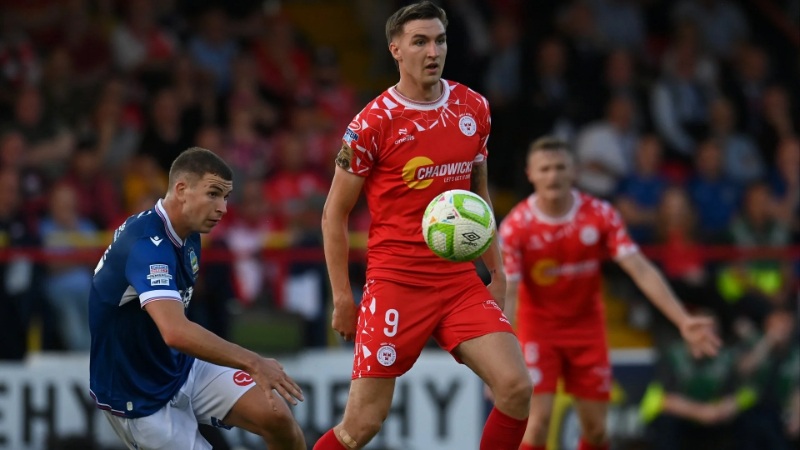 Linfield vs Shelbourne